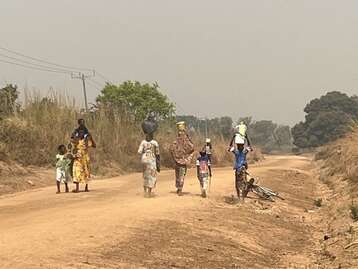 Kumasi Trinkwasser holen